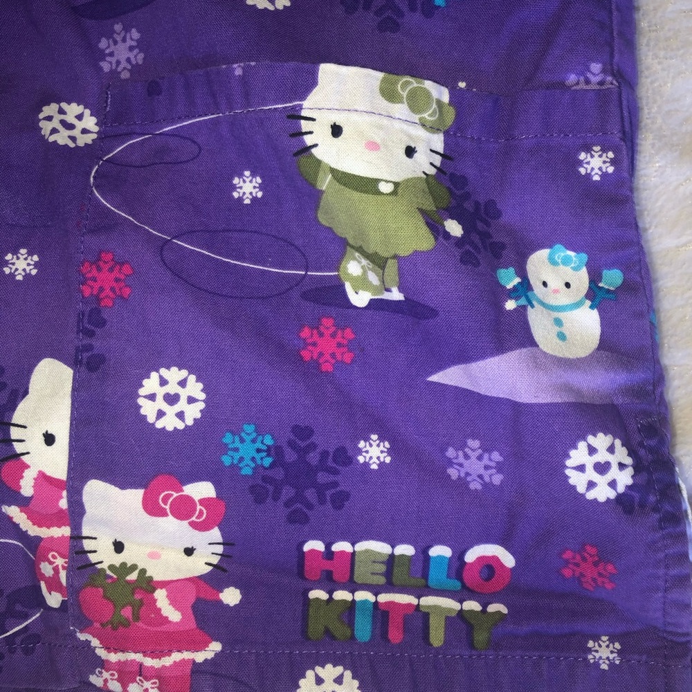 Hello Kitty Scrub Top - Picture 4 of 4